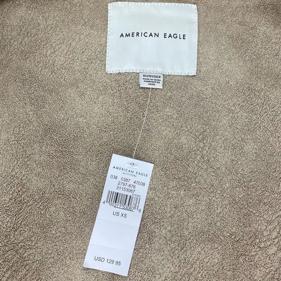 American Eagle Faux Fur Shacket - NWT- Size XS - Picture 7 of 9
